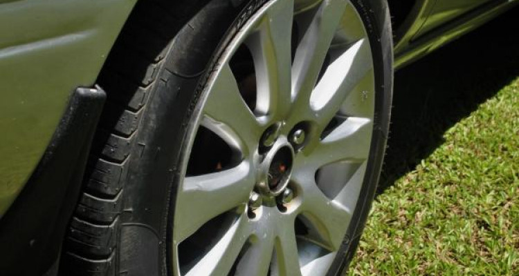 NISSAN WINGROAD 1997