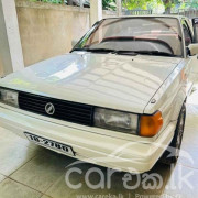 NISSAN TRAD SUNNY 1989