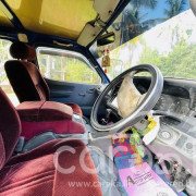 TOYOTA DOLPHIN LH113 1990
