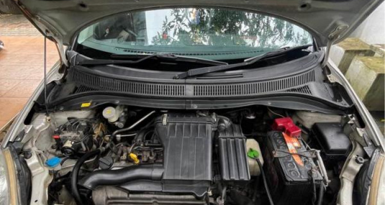 SUZUKI SWIFT 2011