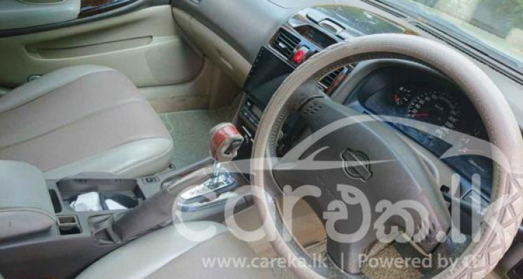 NISSAN CEFIRO 2000