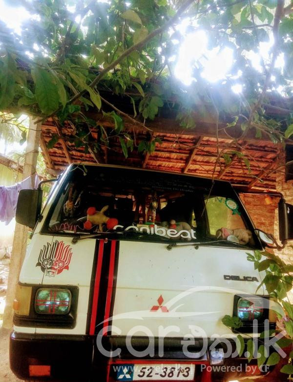 MITSUBISHI DELICA L300 1982
