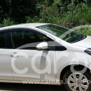 TOYOTA VITZ 2015