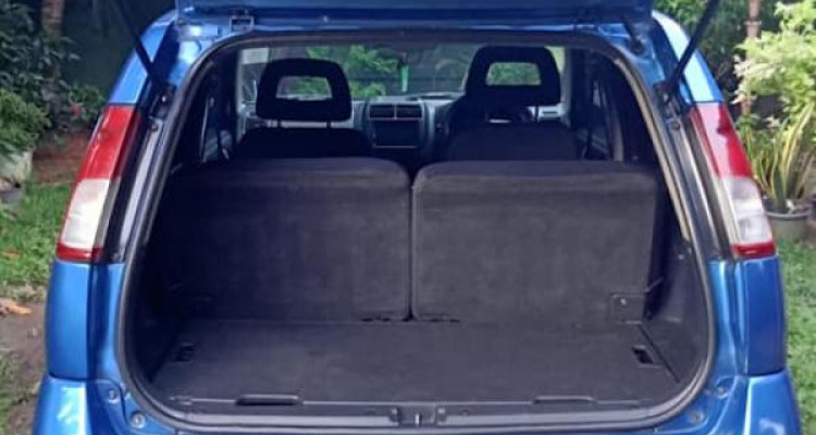 SUZUKI SWIFT 2002