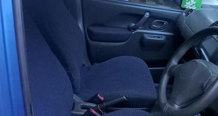 SUZUKI SWIFT 2002