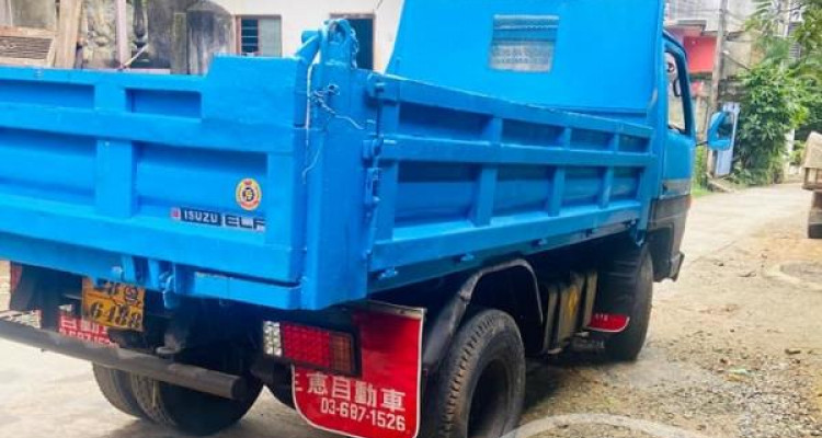 ISUZU ELF 1987