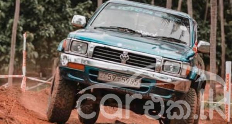 TOYOTA HILUX 1996