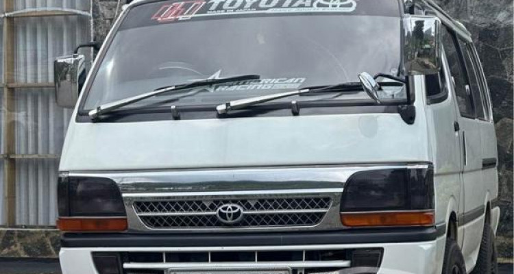 TOYOTA DOLPHIN LH103 1995