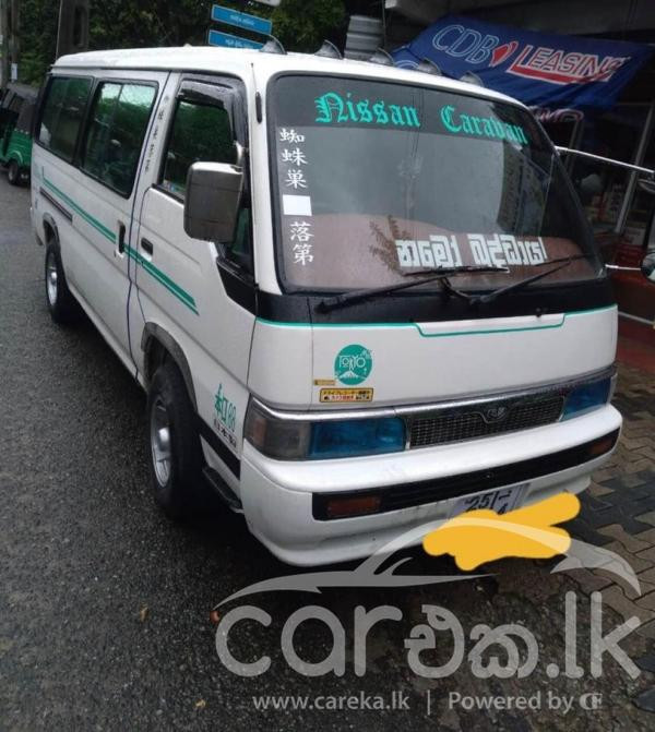 NISSAN CARAVAN 1995