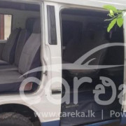 NISSAN CARAVAN 1985