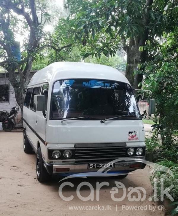 NISSAN CARAVAN 1985