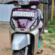 MAHINDRA GUSTO 2016