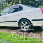 HYUNDAI ELANTRA 2000
