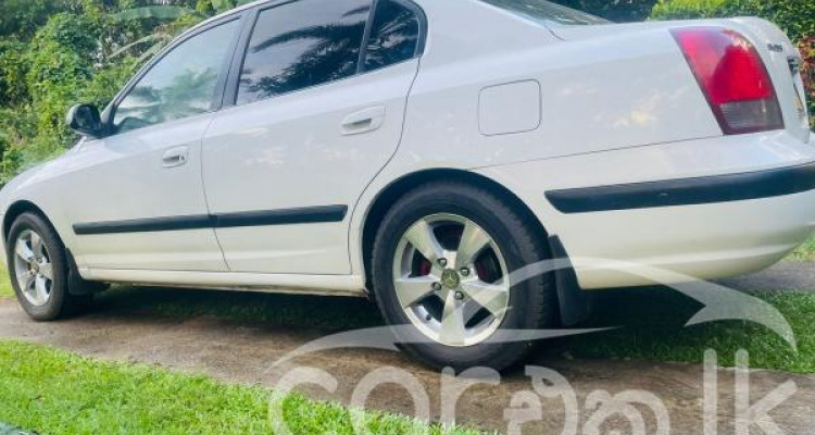 HYUNDAI ELANTRA 2000