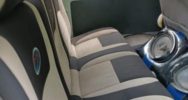 TOYOTA HIACE LH30 1980