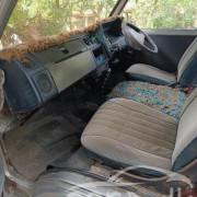 TOYOTA HIACE LH30 1980