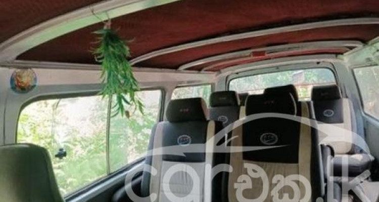 TOYOTA HIACE LH30 1980