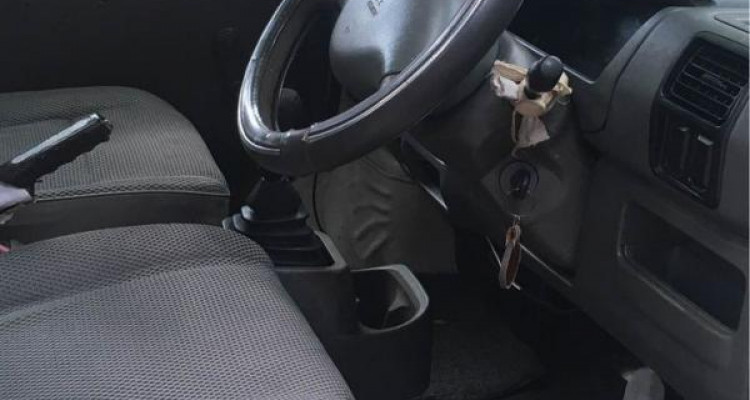 MITSUBISHI MINICAB 2002