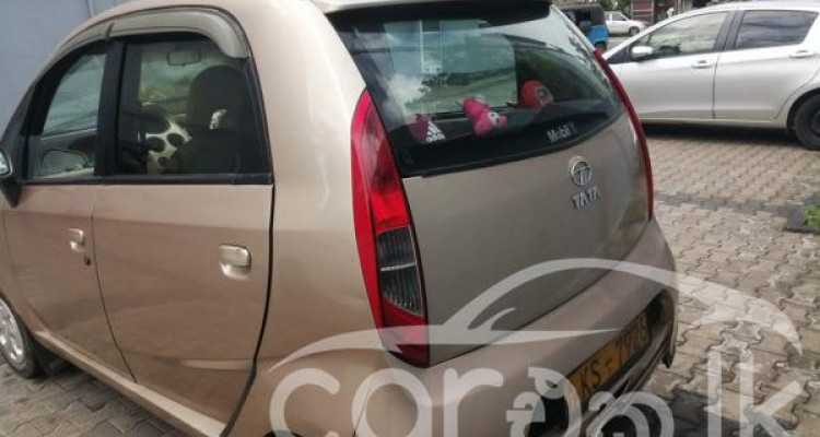 TATA NANO LX 2012