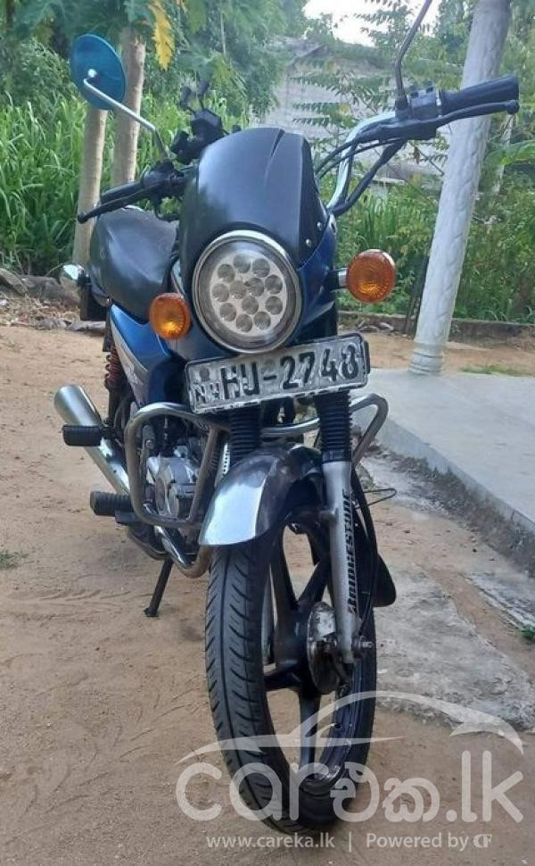 BAJAJ BOXER 2004