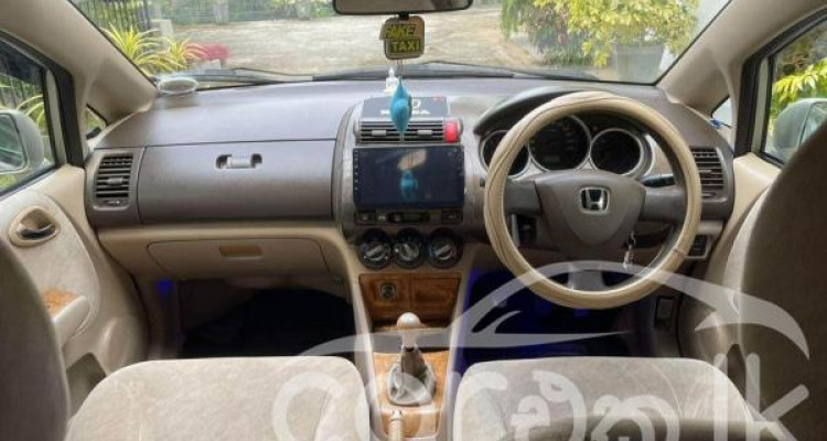 HONDA FIT ARIA 2004