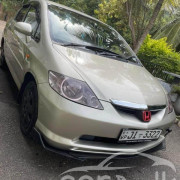 HONDA FIT ARIA 2004