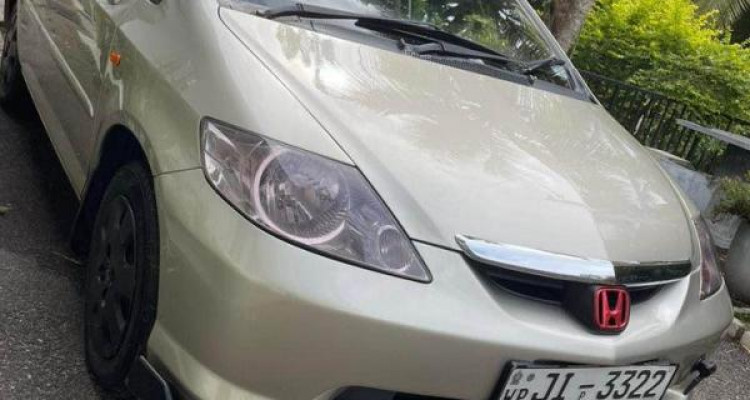 HONDA FIT ARIA 2004