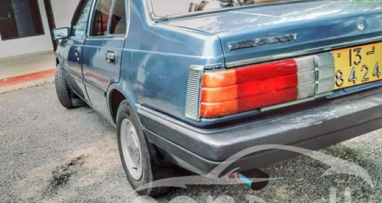 NISSAN SUNNY B11 1985