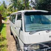 NISSAN CARAVAN 1999