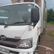 HINO 300 2016