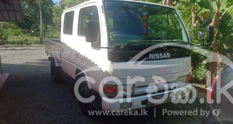NISSAN ATLAS CREW CAB 1994