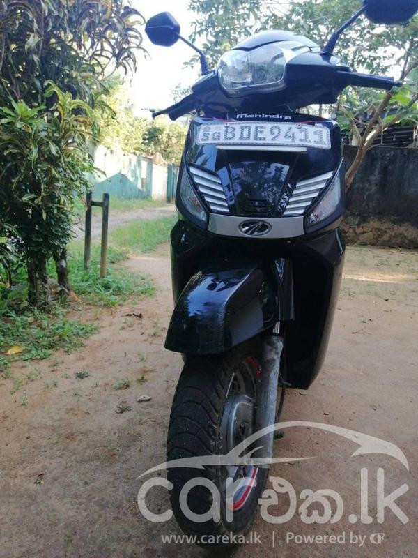 MAHINDRA GUSTO 2015