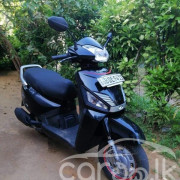 MAHINDRA GUSTO 2015