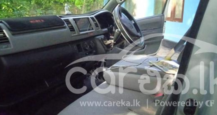 TOYOTA KDH DX200 2006
