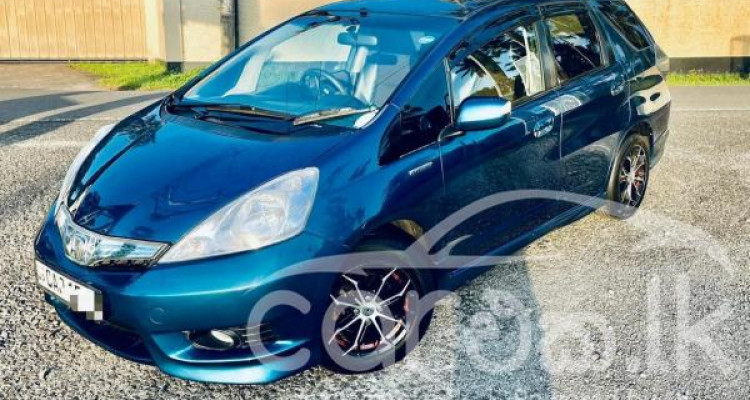 HONDA FIT SHUTTLE 2015