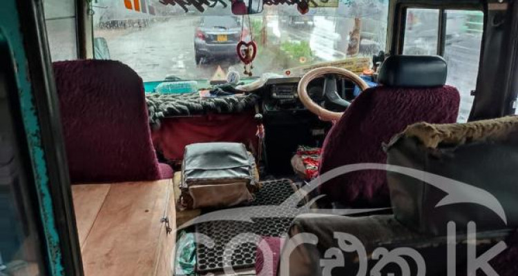 TOYOTA COASTER 1985