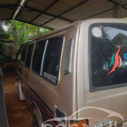 TOYOTA HIACE 1983