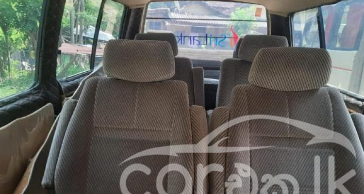 TOYOTA HIACE 1983