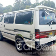 TOYOTA DOLPHIN LH102 1992