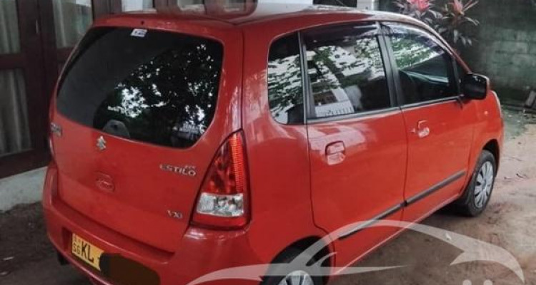 SUZUKI ESTILO 2011