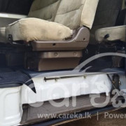 NISSAN CARAVAN 1997