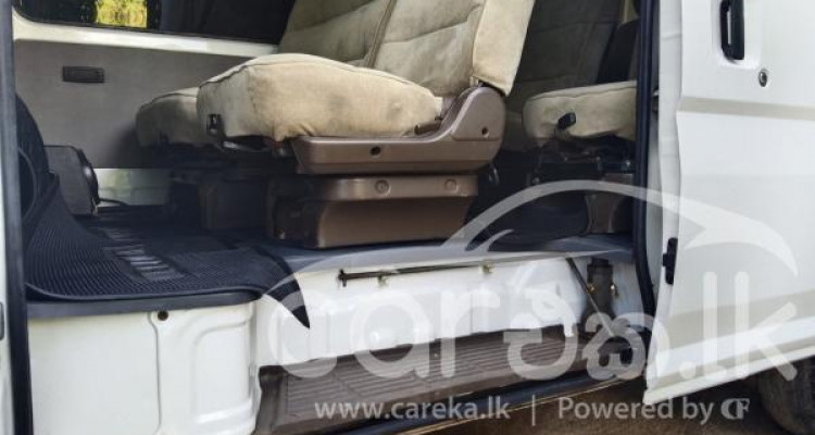NISSAN CARAVAN 1997