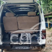 NISSAN CARAVAN 1997