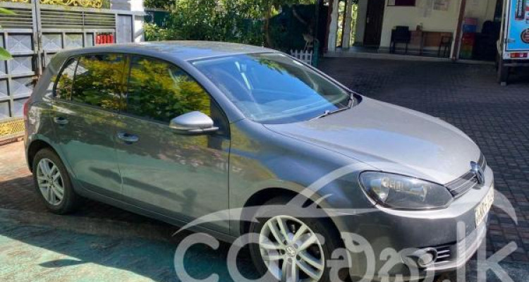 VOLKSWAGEN GOLF 2011