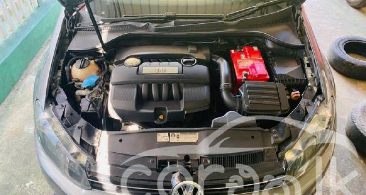 VOLKSWAGEN GOLF 2011