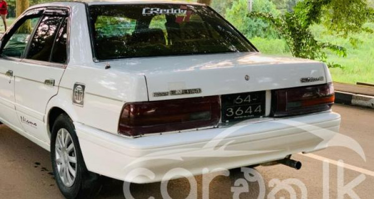 NISSAN BLUEBIRD 1990