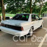 NISSAN BLUEBIRD 1990