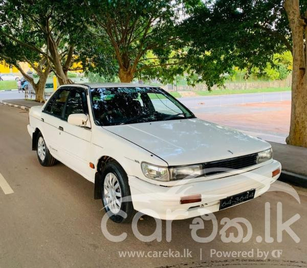 NISSAN BLUEBIRD 1990