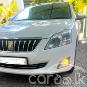 TOYOTA PREMIO 2013