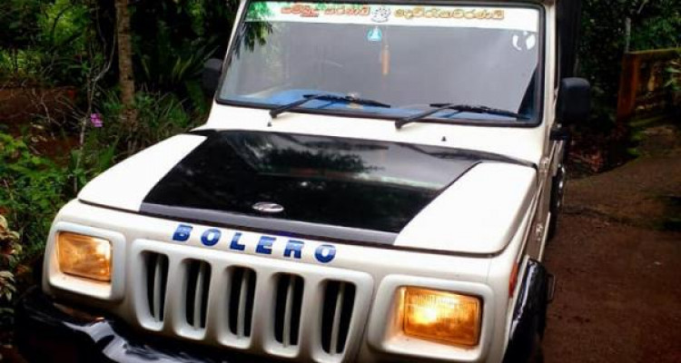 MAHINDRA BOLERO 2012